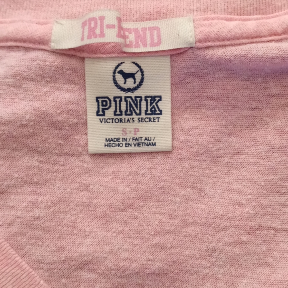 Pink VS t-shirt - Picture 2 of 3